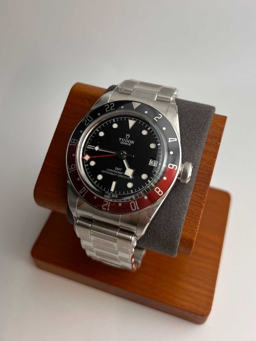 Наручные часы TUDOR Black Bay