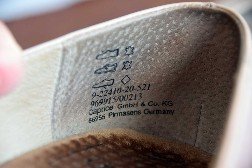 Pantofi nude din piele naturala 39-40