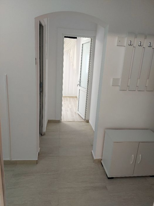 Vand apartament 2 camere