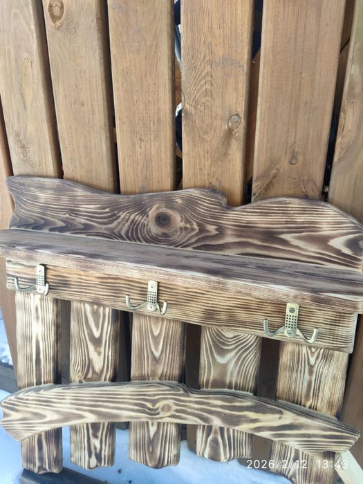 Вешалка, полочка