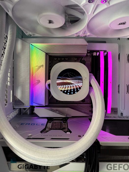 PC Ryzen™7 9850X3D/B650E Stealth/RTX 5080/32GB/1000W Gold/Garantie/TVA