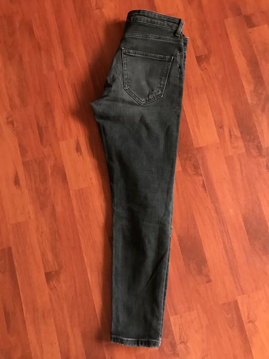 Blugi Zara barbati marimea 40