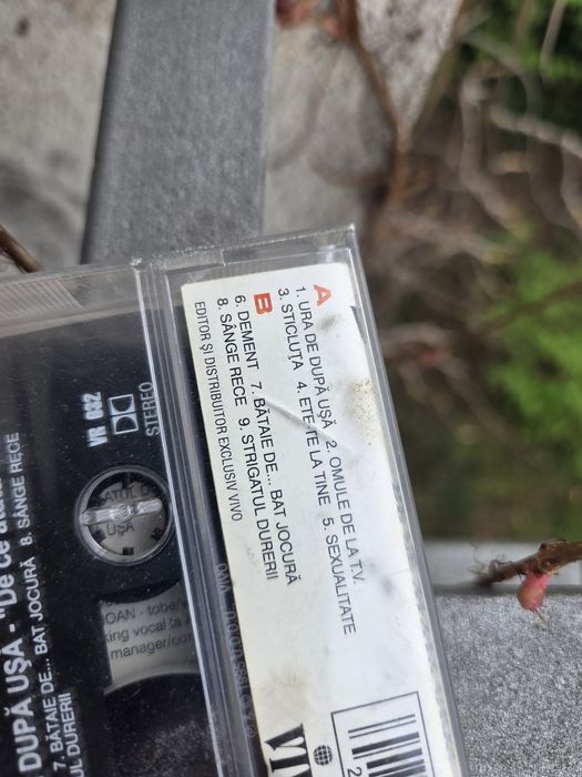 Ura de după ușă - De ce atâta ură ? casetă  audio