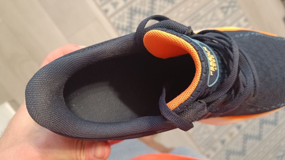 Adidas New Balance X foam 44 preț 150 ron