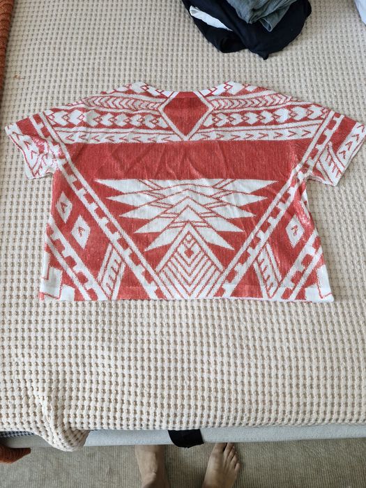 Футболка в пайетках