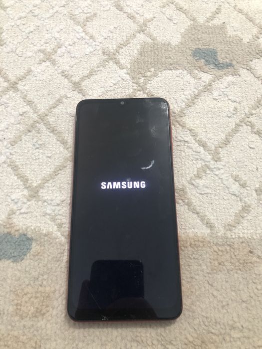 Samsung A12 в хорошем состоянии