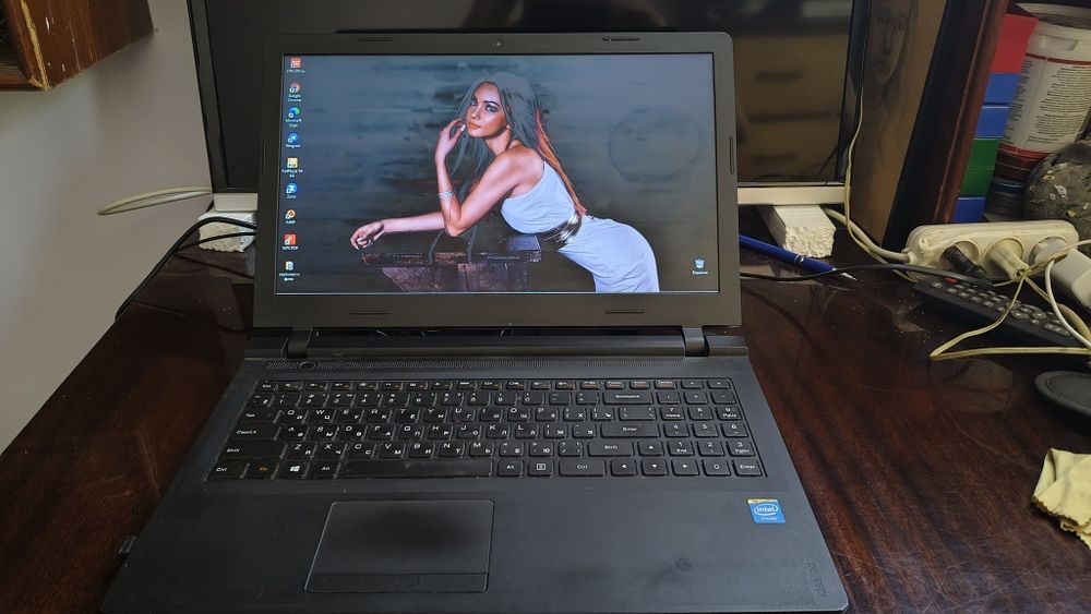 Продаётся офисный ноутбук Lenovo
