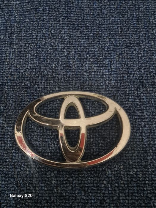 Toyota estima шилдики дёшево