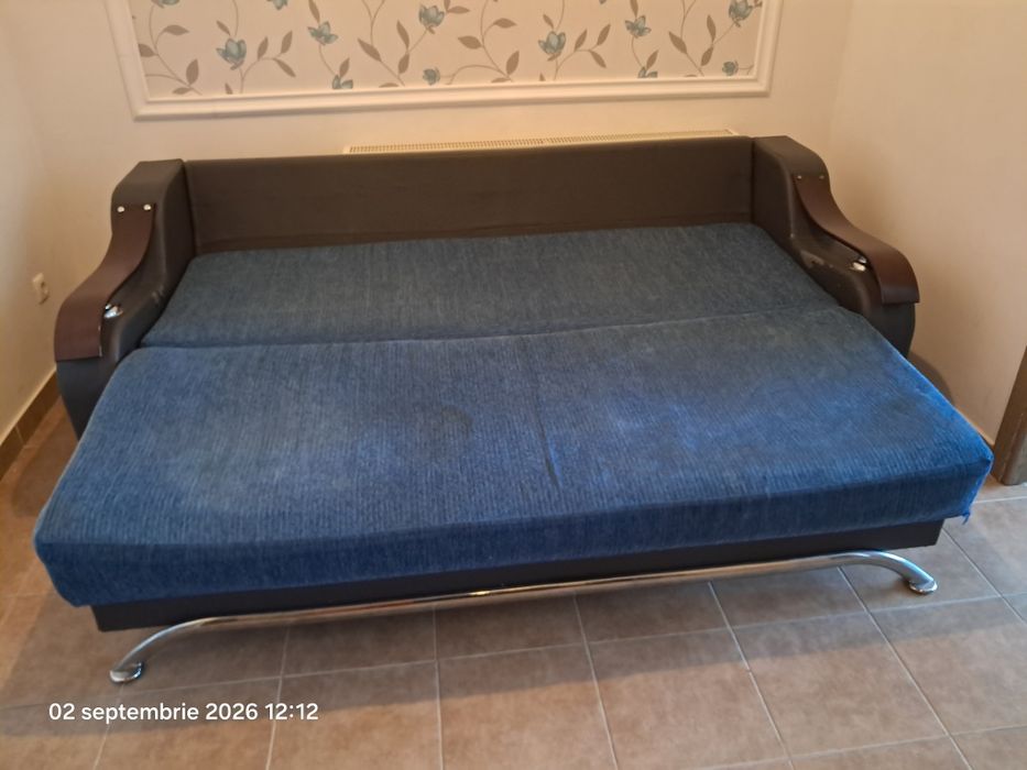 Vând canapea extensibila