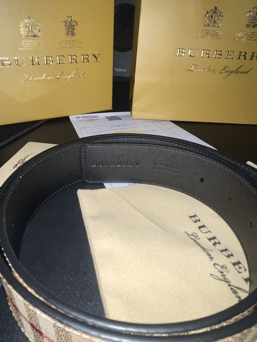 burberry belt.