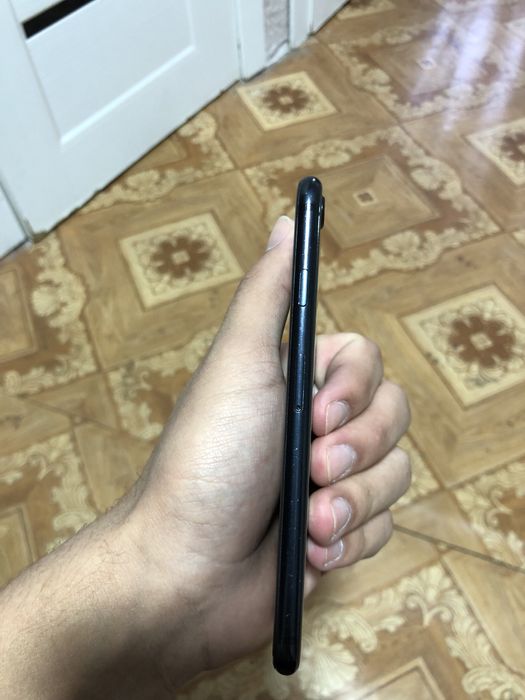 Айфон се 2020 без гаранитий