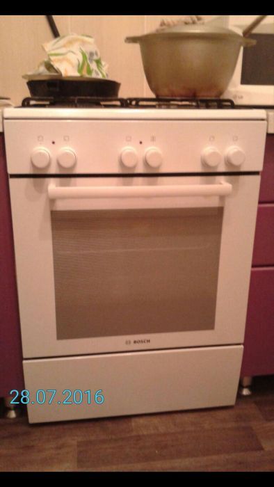 Продам газ плиту BOSCH