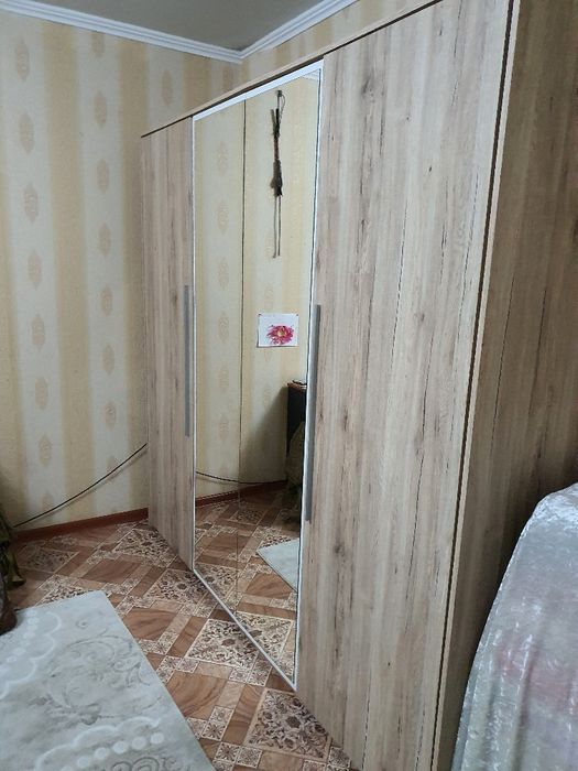 Продам спальный гарнитур