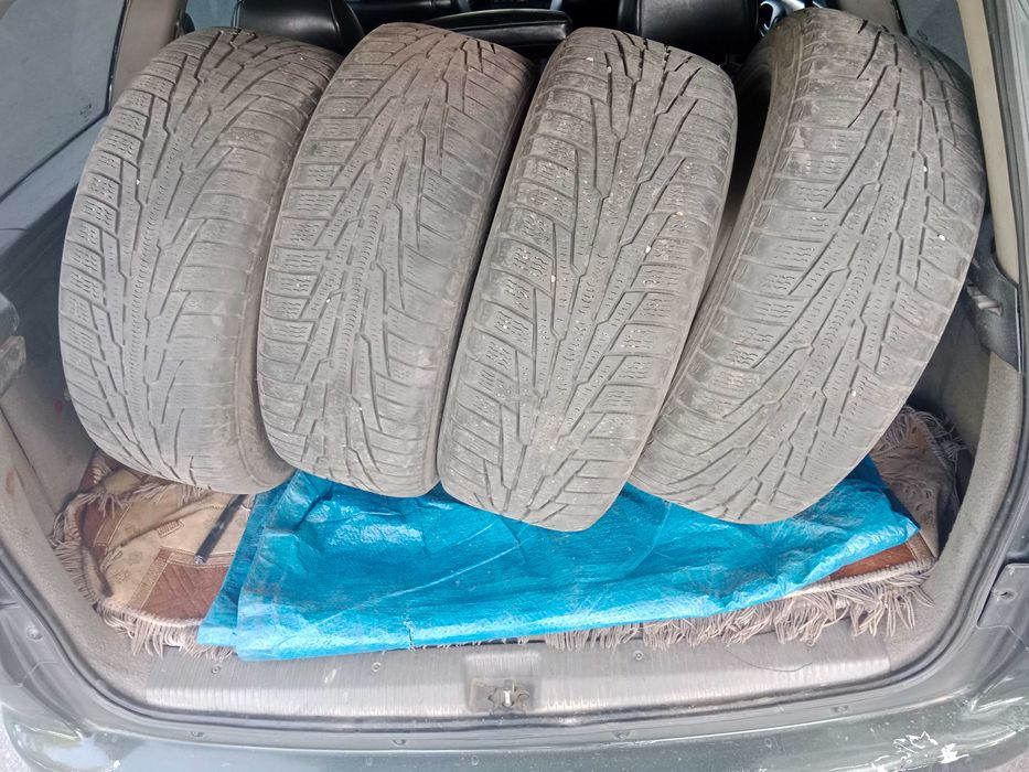 Автошины зимние б/у