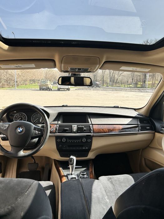 Продам BMW X5 E70 2013