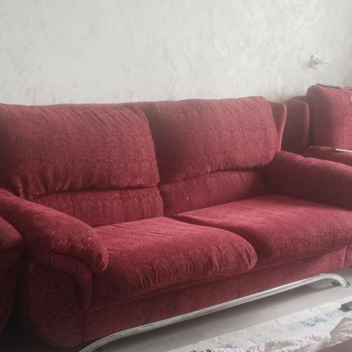 Продам диван раскладной СРОЧНО!