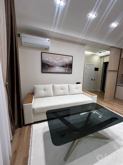ПРОДАЁТСЯ 2/4/16
НОВОСТРОЙКА
Ж/К Bobur Residence 
Ор.р: Улица Бабур Пи