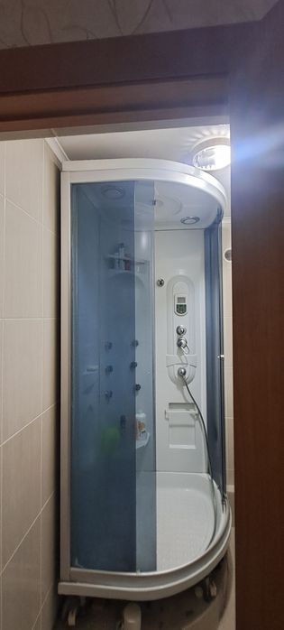 Продам душевую кабину