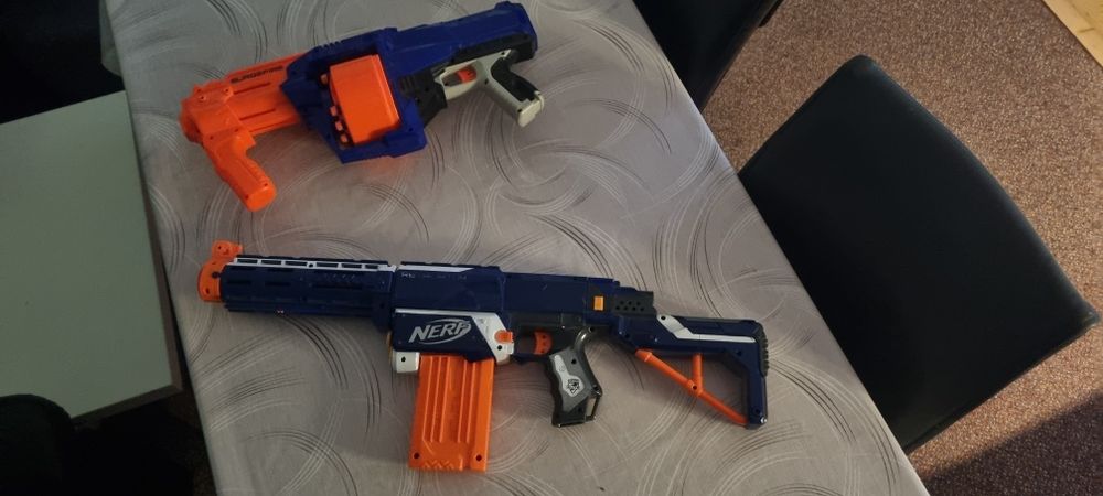 Pusca Nerf semiautomata