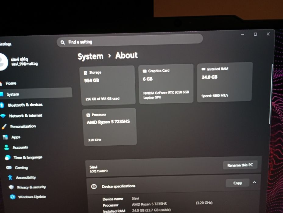 Леново LoQ 15 Геймърски лаптоп
