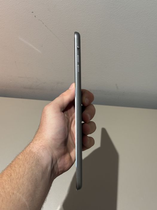Se vinde iPad mini 2
