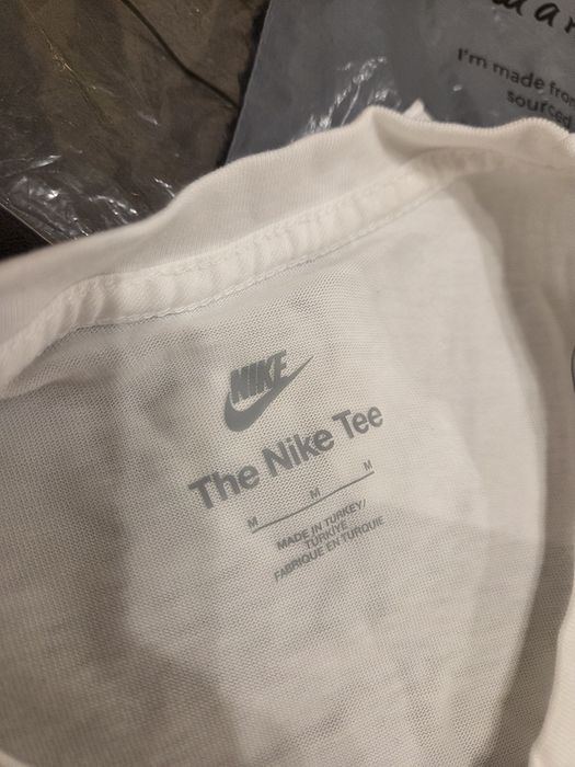 Тениска на Nike. ОРИГИНАЛНА!!!