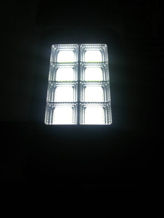 Lampa solara pentru curte