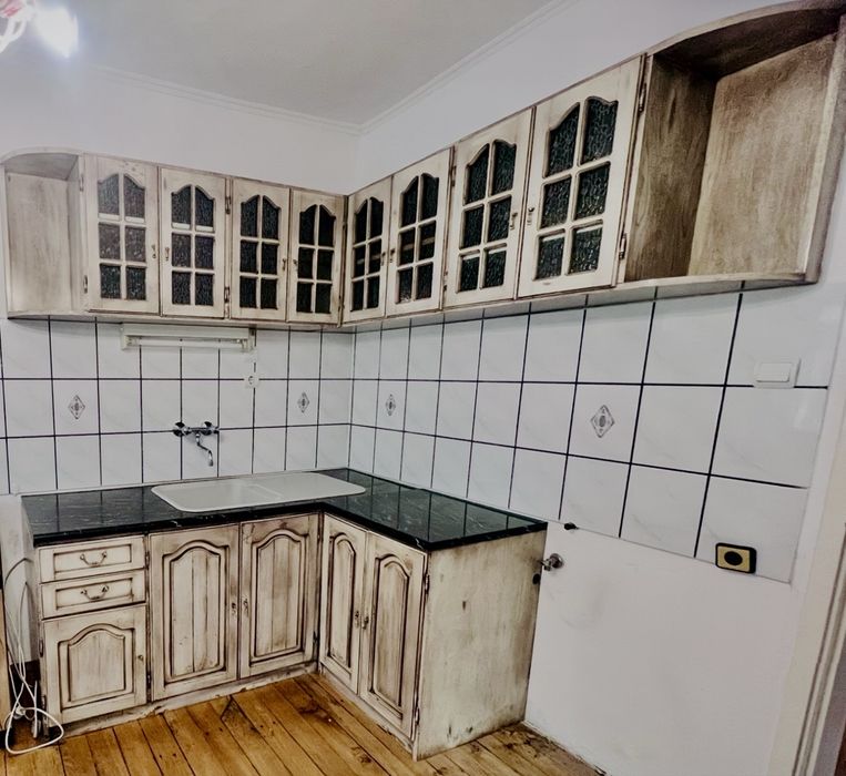 Ъглова Кухня  180/180