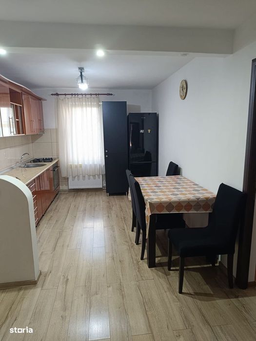 Apartament 3 camere parter Independentei