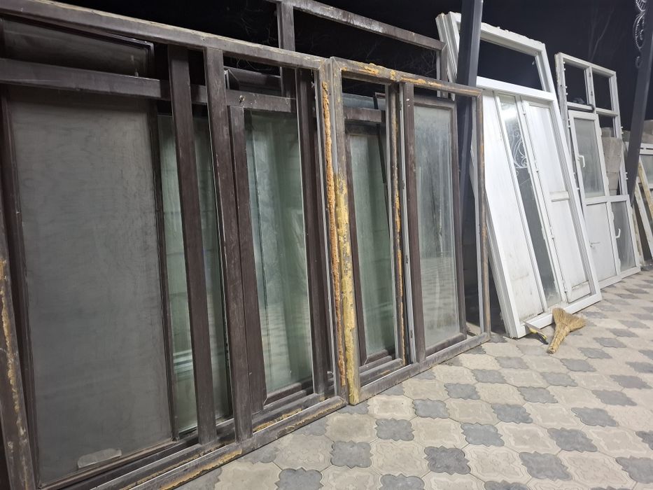 Пластик терезелер сатылады