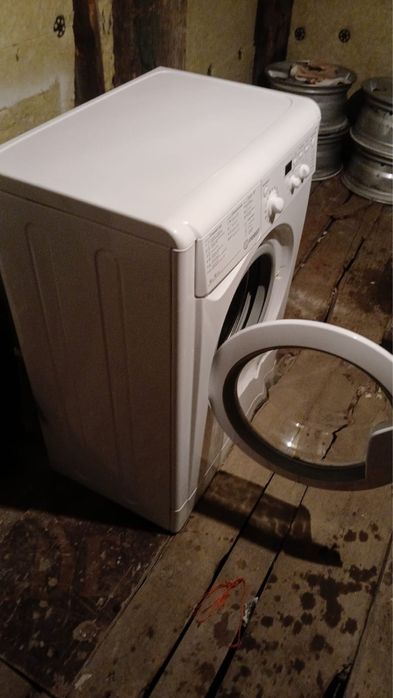 Продам стиральную машину автомат