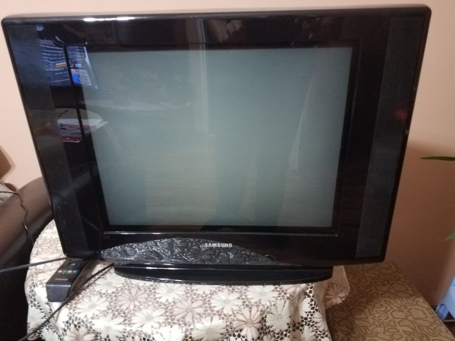 Телевизор samsung