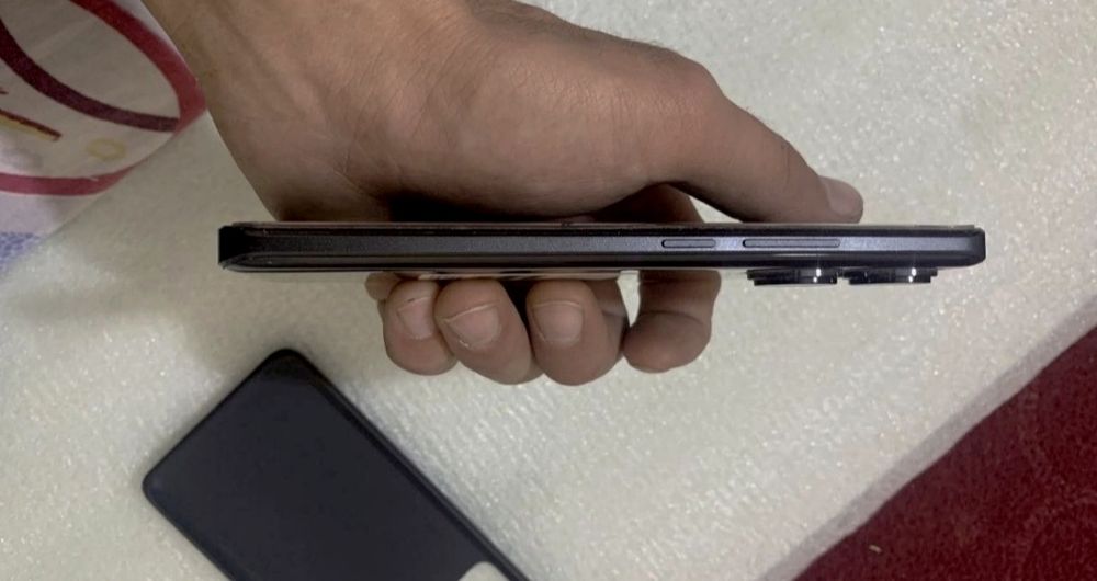 Redmi note13 pro pilus 5G                             Ram8+8/256