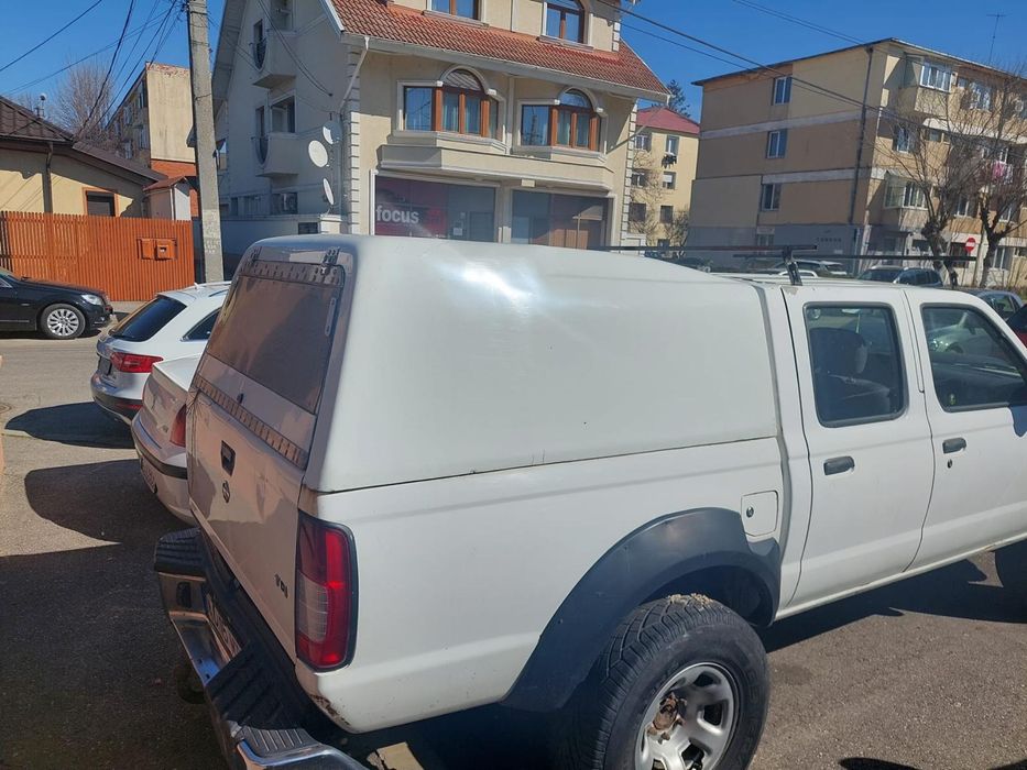 Vând Nissan Navara NP 300