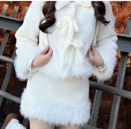 Costum elegant Dama ,iarna marimea S !