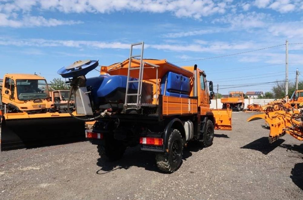 Unimog u500 u400 u300 4x4 deszapezire