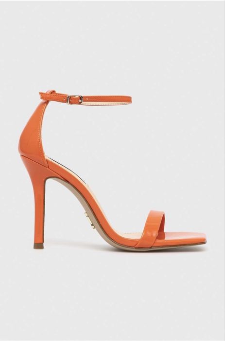 Страхотни сандали нови Steve Madden