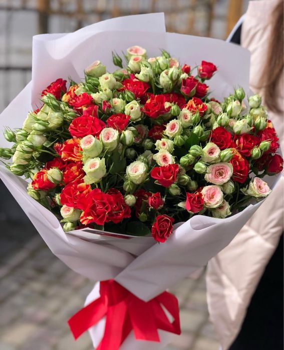 Розы Пионы Гортензии Хризантемы большой выбор