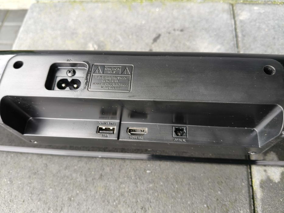 JBL soundbar cu telecomanda