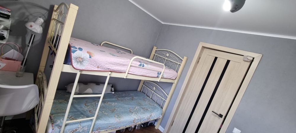 Кровать двухярусная