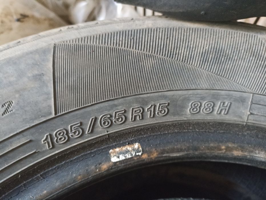 Продам покрышки легковой