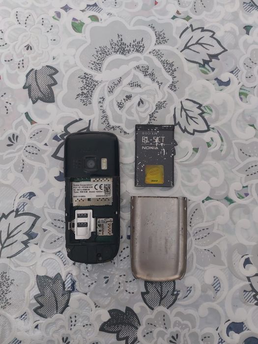 Продаю Нокиа 6303