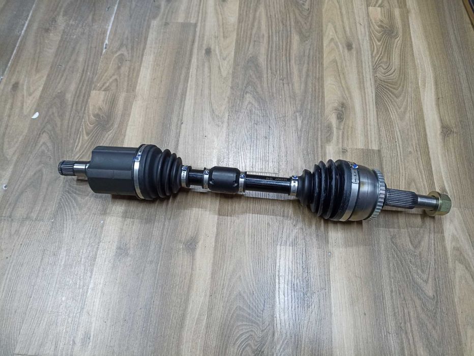 Привод в сборе гранаты на Mazda 626, Cronos