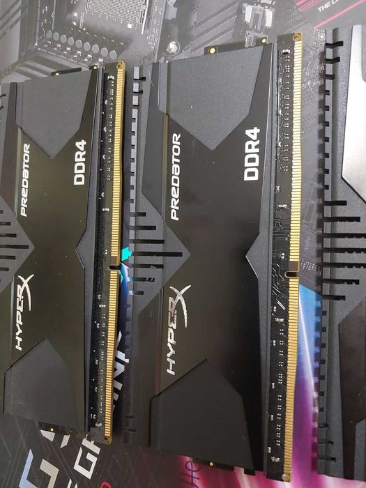 16GB 3000Mhz DDR4 - HyperX Predator, G.Skill Aegis