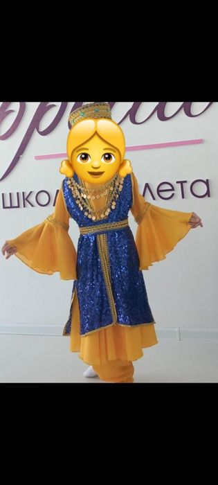 Продам детское платье на 7,8,9 лет