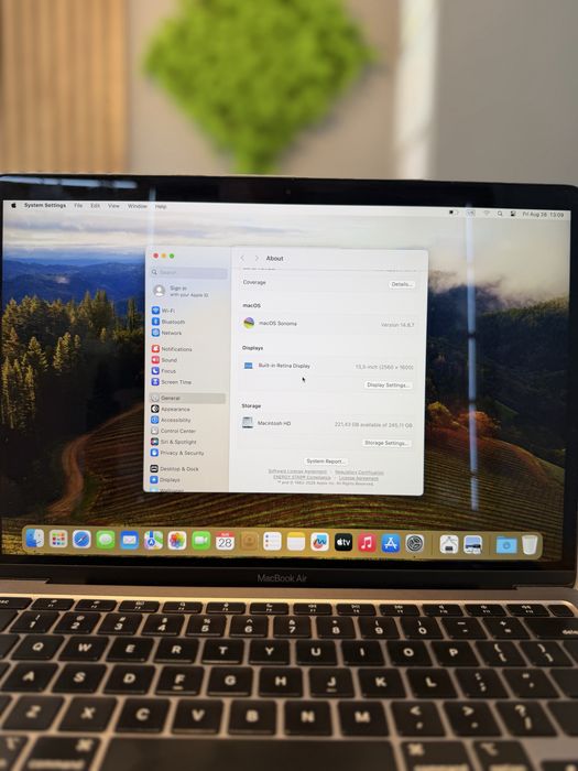 MACBOOK Air M1 2020 256Gb/8Gb Ram @atsgsm.ro