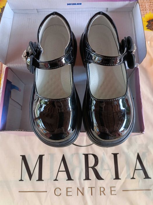 Чисто нови детски обувки. Номер 30