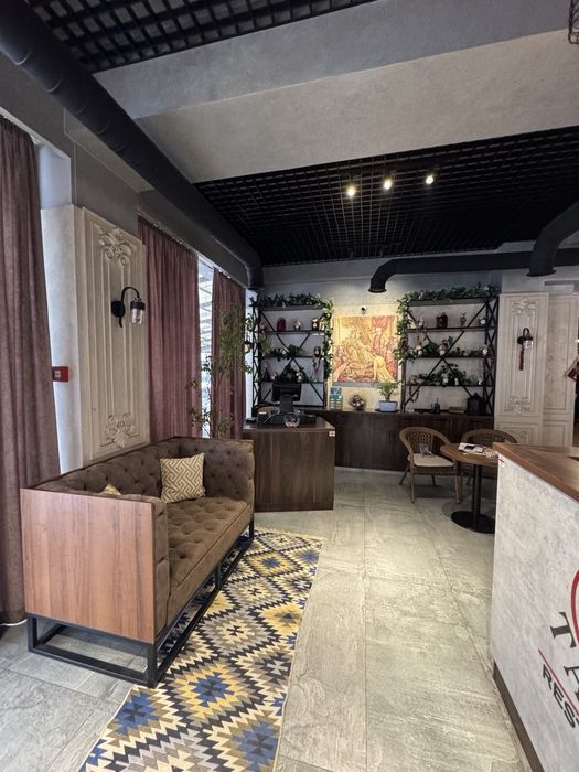 Срочно! Ресторан.  Первая  линия.