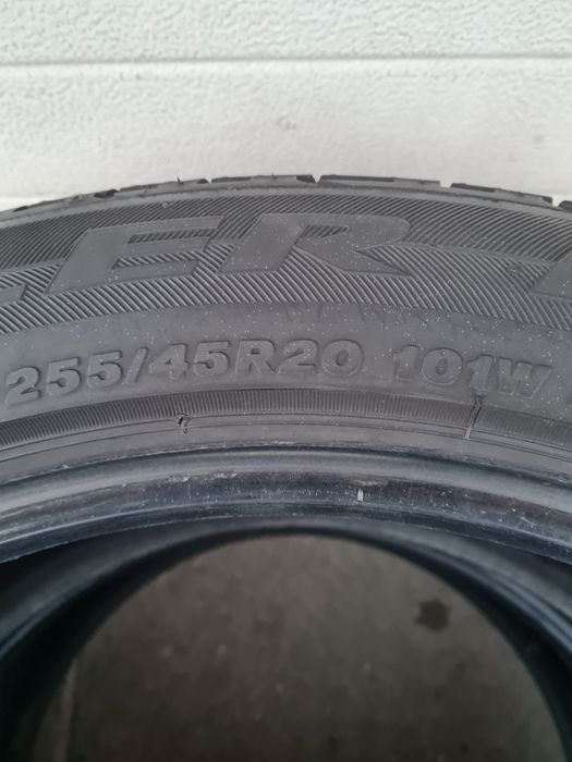 Летни гуми 2 броя BRIDGESTONE Dueler HP 255 45 R20 дот 1114