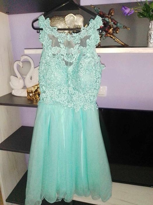 Тюрклазена рокля